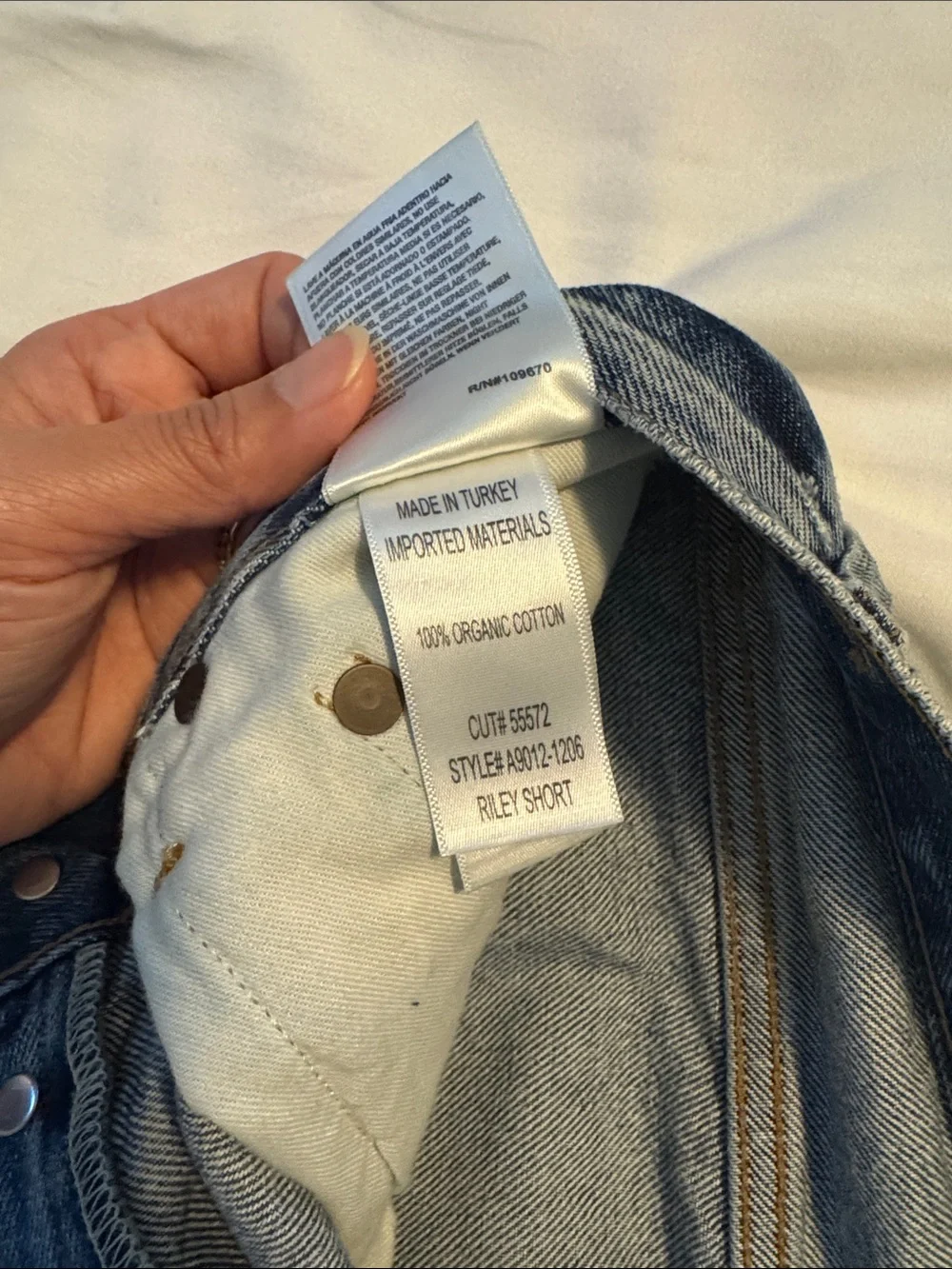 Agolde High-Rise Button-Fly Jean Shorts in Blue Wash - Picture 4 of 4